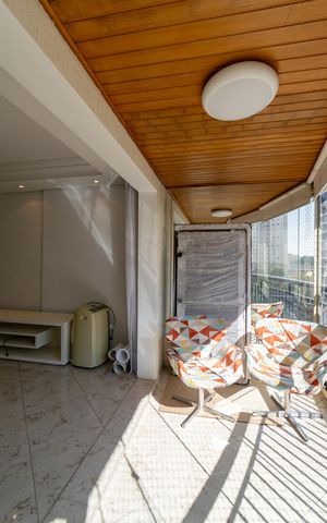 Apartamento para alugar com 130m², 3 quartos e 3 vagas Apartamento para alugar com 130m², 3 quartos e 3 vagasVaranda