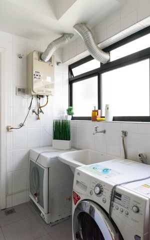 Apartamento para alugar com 130m², 3 quartos e 3 vagas Apartamento para alugar com 130m², 3 quartos e 3 vagasÁrea de Serviço