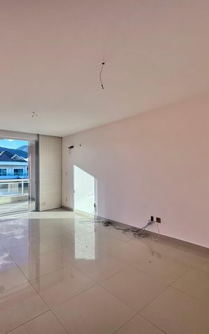 Casa de condomínio à venda com 662m², 4 quartos e 2 vagas Casa de condomínio à venda com 662m², 4 quartos e 2 vagasSuíte 1