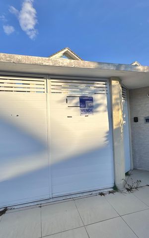 Casa de condomínio à venda com 662m², 4 quartos e 2 vagas Casa de condomínio à venda com 662m², 4 quartos e 2 vagasPlaquinha Quinto Andar