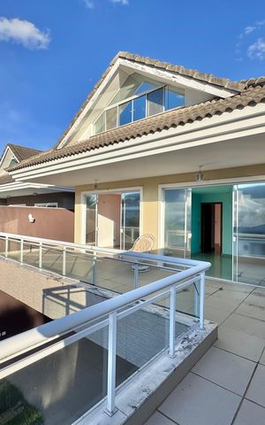 Casa de condomínio à venda com 662m², 4 quartos e 2 vagas Casa de condomínio à venda com 662m², 4 quartos e 2 vagasVaranda - Suíte 1 e Quarto