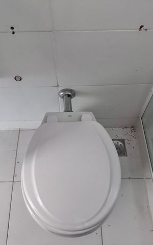 Casa de condomínio à venda com 662m², 4 quartos e 2 vagas Casa de condomínio à venda com 662m², 4 quartos e 2 vagasSuíte 3 - Banheiro