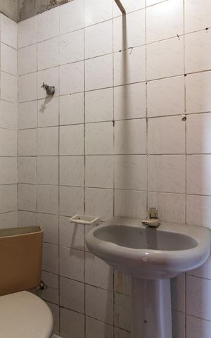 Casa à venda com 300m², 5 quartos e 4 vagas Casa à venda com 300m², 5 quartos e 4 vagasBanheiro da Suíte 2