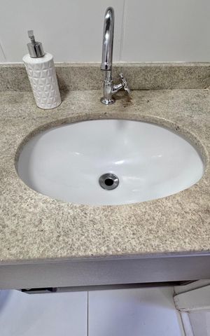 Apartamento à venda com 64m², 2 quartos e 1 vaga Apartamento à venda com 64m², 2 quartos e 1 vagaBanheiro da Suíte
