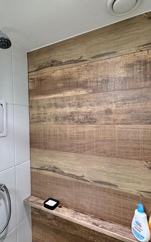 Apartamento à venda com 64m², 2 quartos e 1 vaga Apartamento à venda com 64m², 2 quartos e 1 vagaBanheiro Social