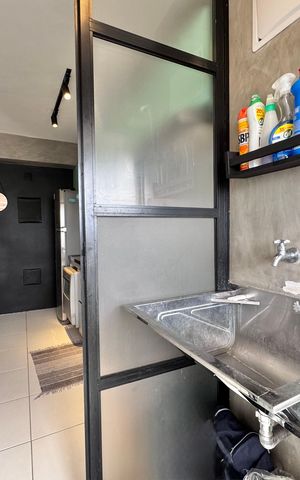 Apartamento à venda com 64m², 2 quartos e 1 vaga Apartamento à venda com 64m², 2 quartos e 1 vagaCozinha e Área de Serviço