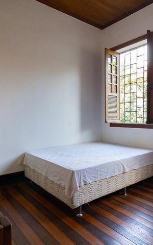 Casa à venda com 190m², 4 quartos e 2 vagas Casa à venda com 190m², 4 quartos e 2 vagasQuarto 2