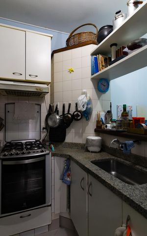 Casa à venda com 190m², 4 quartos e 2 vagas Casa à venda com 190m², 4 quartos e 2 vagasCozinha