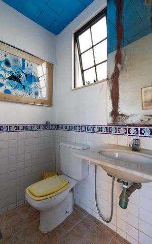 Casa à venda com 190m², 4 quartos e 2 vagas Casa à venda com 190m², 4 quartos e 2 vagasLavabo