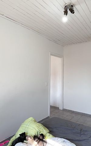 Casa à venda com 300m², 5 quartos e 3 vagas Casa à venda com 300m², 5 quartos e 3 vagasCasa 2 - Quarto