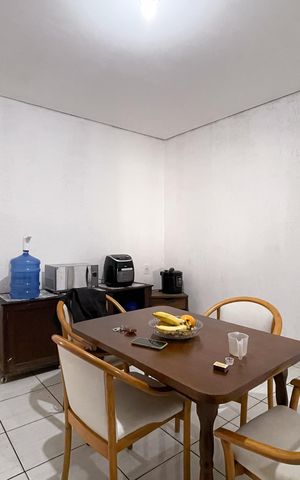 Casa à venda com 300m², 5 quartos e 3 vagas Casa à venda com 300m², 5 quartos e 3 vagasSala de jantar - Casa 1