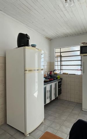 Casa à venda com 300m², 5 quartos e 3 vagas Casa à venda com 300m², 5 quartos e 3 vagasCasa 2 - Cozinha