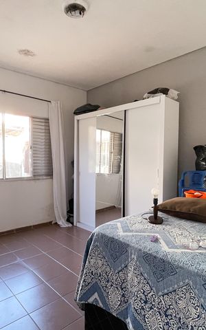 Casa à venda com 300m², 5 quartos e 3 vagas Casa à venda com 300m², 5 quartos e 3 vagasQuarto 2 - Casa 1
