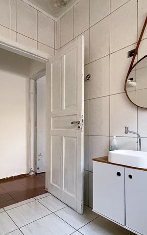 Casa à venda com 300m², 5 quartos e 3 vagas Casa à venda com 300m², 5 quartos e 3 vagasBanheiro - Casa 1
