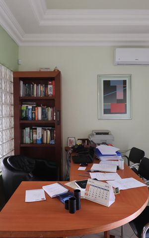 Casa para alugar com 438m², 6 quartos e 3 vagasEscritório