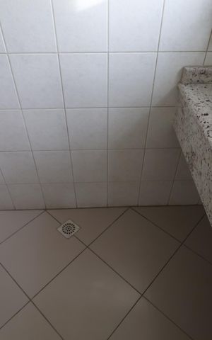 Casa para alugar com 438m², 6 quartos e 3 vagasBanheiro 2