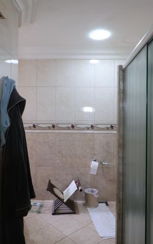 Casa para alugar com 438m², 6 quartos e 3 vagasBanheiro da Suíte 1
