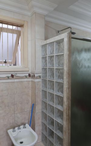 Casa para alugar com 438m², 6 quartos e 3 vagasBanheiro da Suíte 1