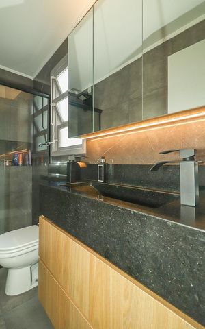 Apartamento à venda com 178m², 3 quartos e 2 vagasBanheiro da Suíte 2