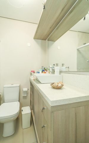 Apartamento à venda com 178m², 3 quartos e 2 vagasBanheiro da Suíte