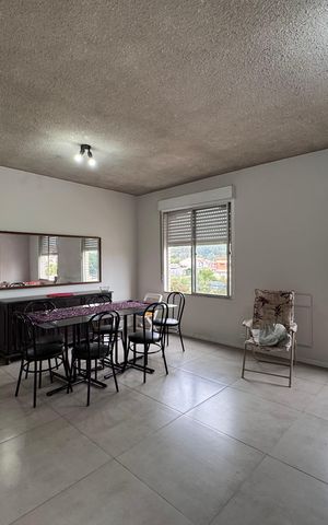Apartamento à venda com 72m², 2 quartos e sem vaga Apartamento à venda com 72m², 2 quartos e sem vagaSala