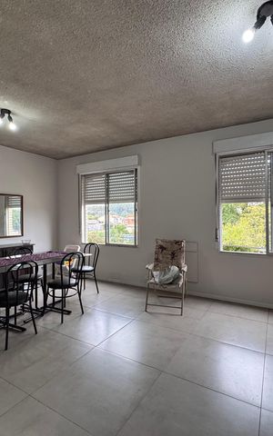Apartamento à venda com 72m², 2 quartos e sem vaga Apartamento à venda com 72m², 2 quartos e sem vagaSala