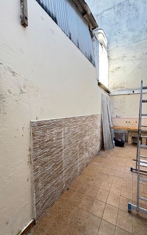 Casa à venda com 112m², 3 quartos e 2 vagas Casa à venda com 112m², 3 quartos e 2 vagasÁrea de Serviço - Quintal