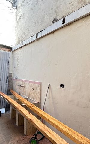 Casa à venda com 112m², 3 quartos e 2 vagas Casa à venda com 112m², 3 quartos e 2 vagasÁrea de Serviço - Quintal