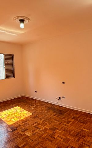 Casa à venda com 112m², 3 quartos e 2 vagas Casa à venda com 112m², 3 quartos e 2 vagasQuarto 1