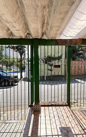 Casa à venda com 112m², 3 quartos e 2 vagas Casa à venda com 112m², 3 quartos e 2 vagasGaragem