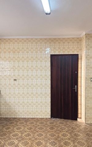 Casa à venda com 112m², 3 quartos e 2 vagas Casa à venda com 112m², 3 quartos e 2 vagasCozinha