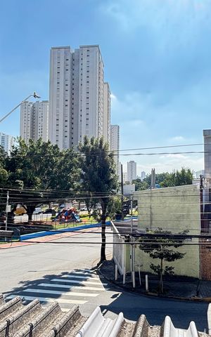 Casa à venda com 112m², 3 quartos e 2 vagas Casa à venda com 112m², 3 quartos e 2 vagasQuarto 1 Vista
