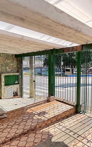 Casa à venda com 112m², 3 quartos e 2 vagas Casa à venda com 112m², 3 quartos e 2 vagasGaragem