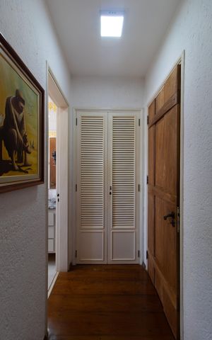 Casa à venda com 332m², 3 quartos e 6 vagas Casa à venda com 332m², 3 quartos e 6 vagasCloset Suíte master