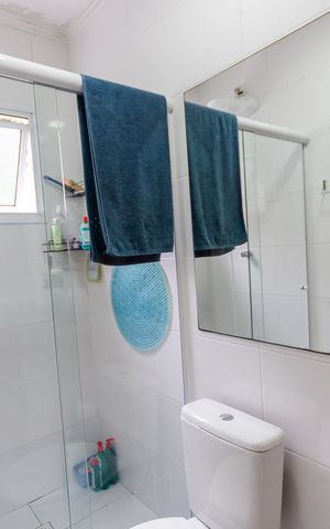 Casa de condomínio à venda com 75m², 2 quartos e 1 vaga Casa de condomínio à venda com 75m², 2 quartos e 1 vagaBanheiro da Suíte 2