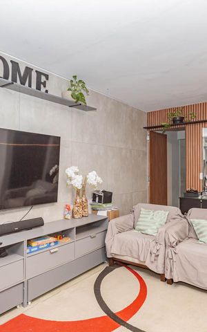 Casa à venda com 110m², 2 quartos e 2 vagasSala