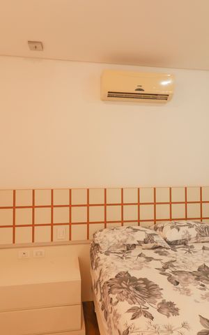 Casa de condomínio à venda com 410m², 4 quartos e 5 vagas Casa de condomínio à venda com 410m², 4 quartos e 5 vagasSuíte 2
