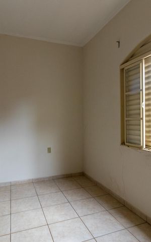 Casa à venda com 168m², 3 quartos e 3 vagas Casa à venda com 168m², 3 quartos e 3 vagasSuíte
