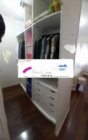 Casa à venda com 300m², 4 quartos e 6 vagas