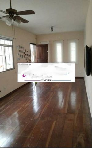 Casa à venda com 300m², 4 quartos e 6 vagas