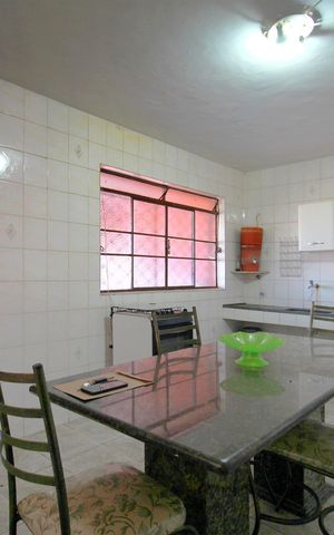 Casa à venda com 360m², 4 quartos e 1 vagaCozinha