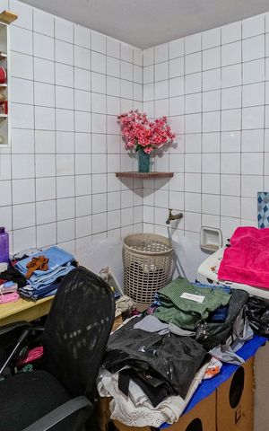 Casa à venda com 380m², 2 quartos e 1 vaga Casa à venda com 380m², 2 quartos e 1 vagaQuarto 1