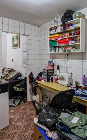 Casa à venda com 380m², 2 quartos e 1 vaga Casa à venda com 380m², 2 quartos e 1 vagaQuarto 1
