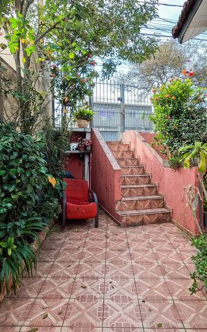 Casa à venda com 380m², 2 quartos e 1 vaga Casa à venda com 380m², 2 quartos e 1 vagaÁrea Externa