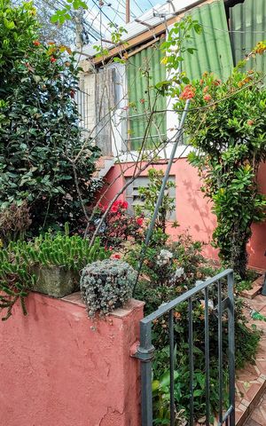 Casa à venda com 380m², 2 quartos e 1 vaga Casa à venda com 380m², 2 quartos e 1 vagaÁrea Externa