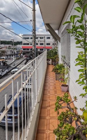 Casa para alugar com 286m², 3 quartos e 4 vagas Casa para alugar com 286m², 3 quartos e 4 vagasÁrea Externa