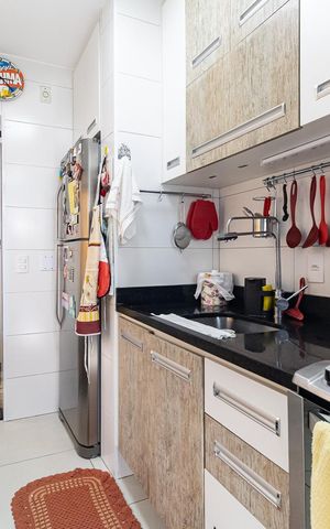 Apartamento à venda com 51m², 2 quartos e 1 vaga Apartamento à venda com 51m², 2 quartos e 1 vagaCozinha