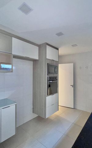 Casa de condomínio para alugar com 200m², 3 quartos e 1 vagaCozinha e Área de Serviço