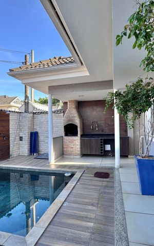 Casa de condomínio para alugar com 200m², 3 quartos e 1 vagaÁrea comum