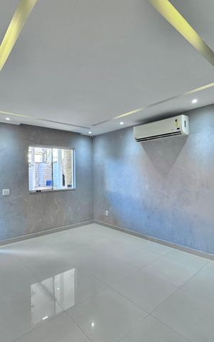 Casa de condomínio para alugar com 200m², 3 quartos e 1 vagaSala